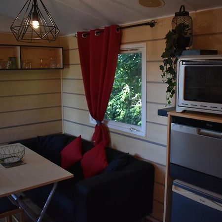 Mobil-Home Sur Terrain Bucolique Hyeres Ngoại thất bức ảnh
