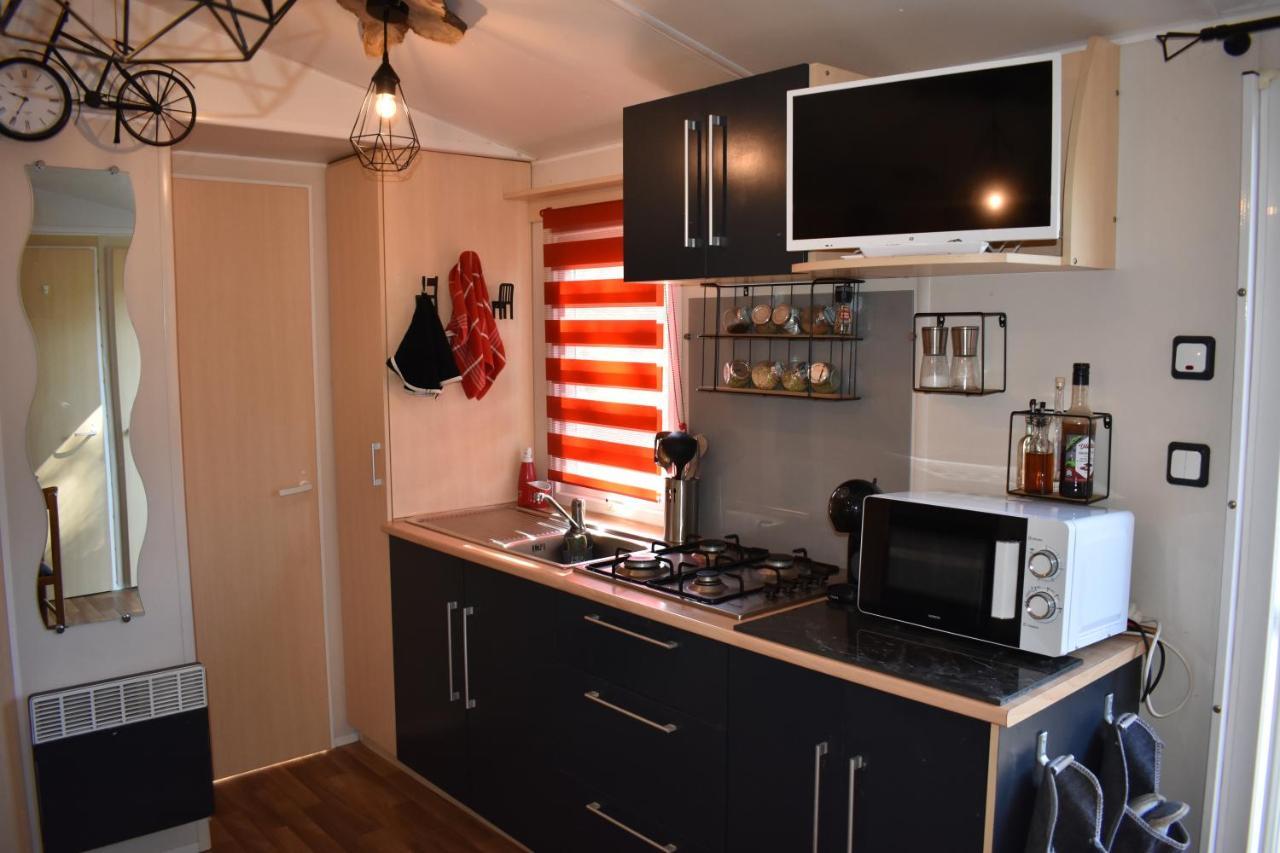 Mobil-Home Sur Terrain Bucolique Hyeres Ngoại thất bức ảnh