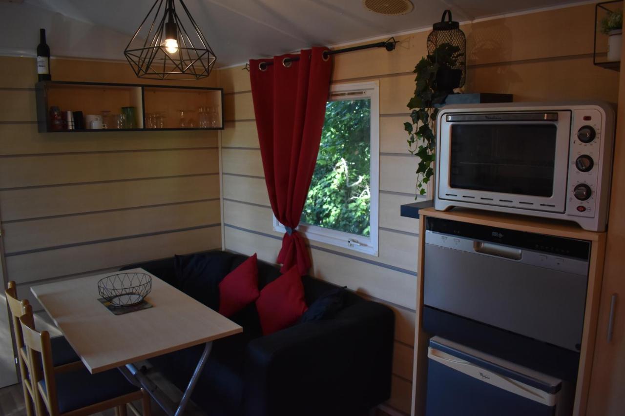 Mobil-Home Sur Terrain Bucolique Hyeres Ngoại thất bức ảnh