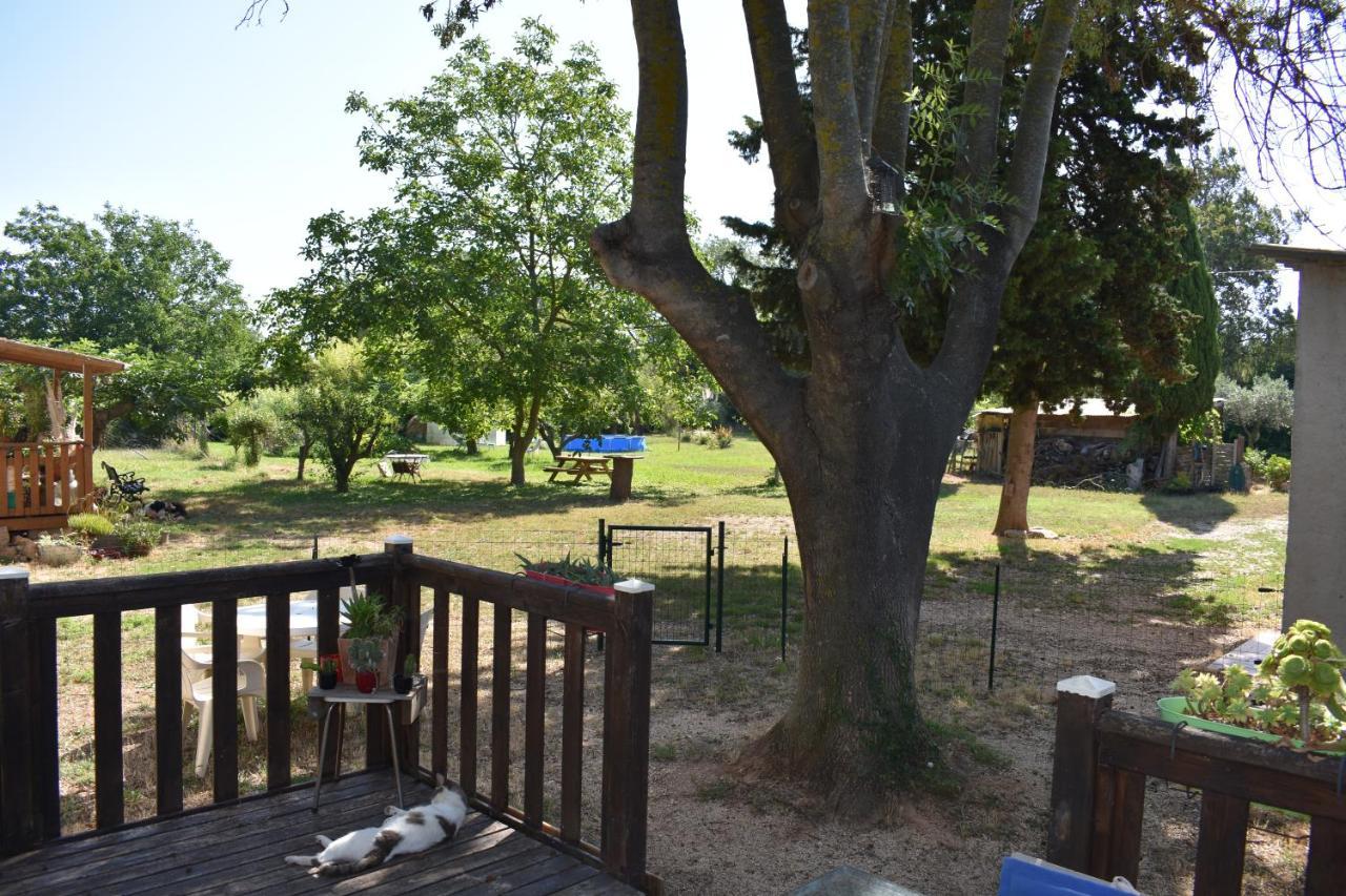 Mobil-Home Sur Terrain Bucolique Hyeres Ngoại thất bức ảnh